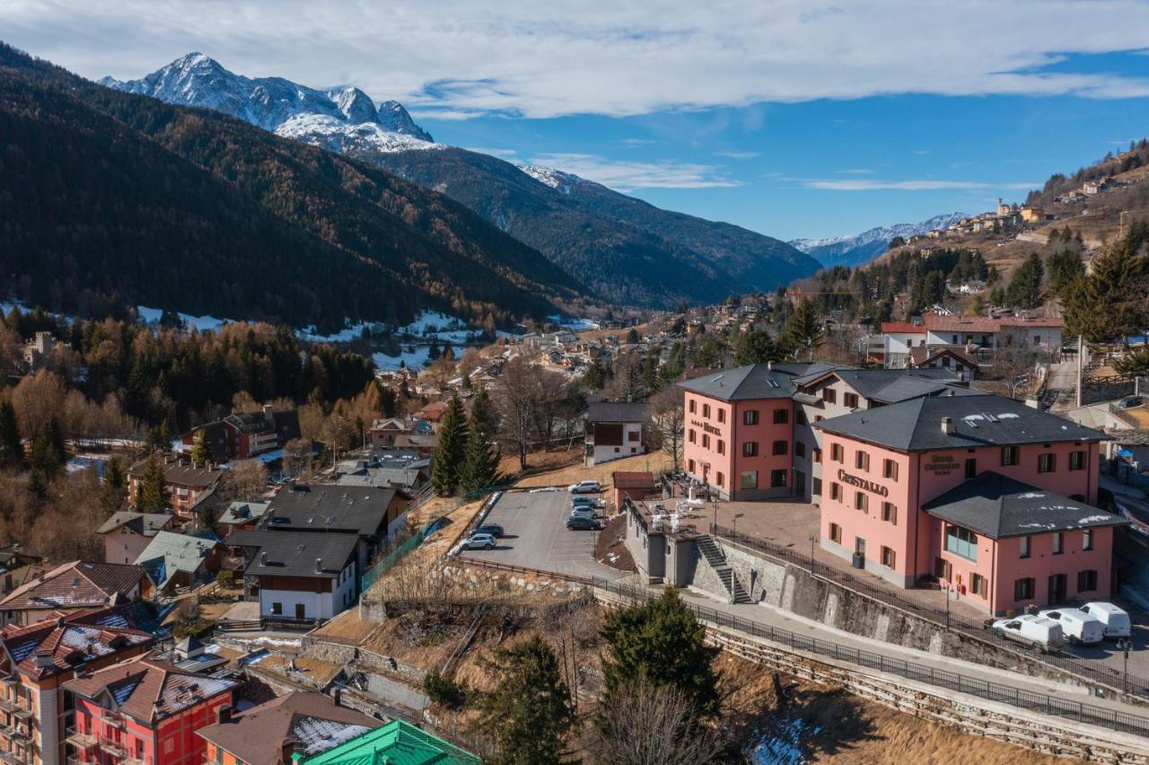 Hotel Garni Cristallo Ponte Di Legno Exterior photo