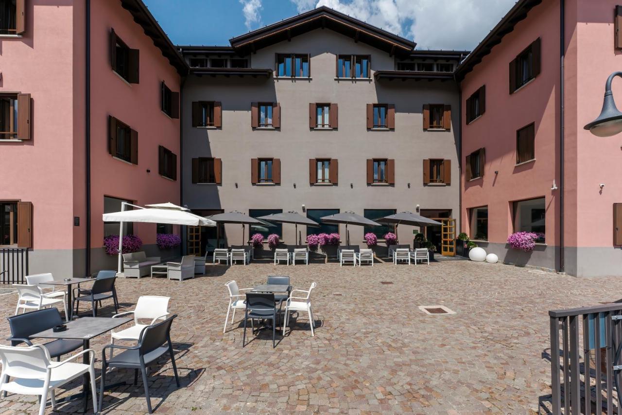 Hotel Garni Cristallo Ponte Di Legno Exterior photo